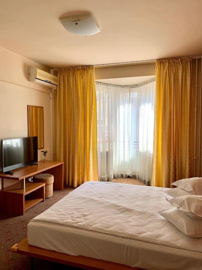 Hotel Victoria Cluj-Napoca Exteriör bild