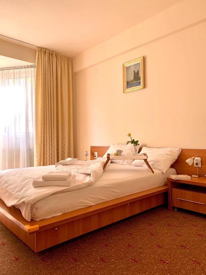 Hotel Victoria Cluj-Napoca Exteriör bild