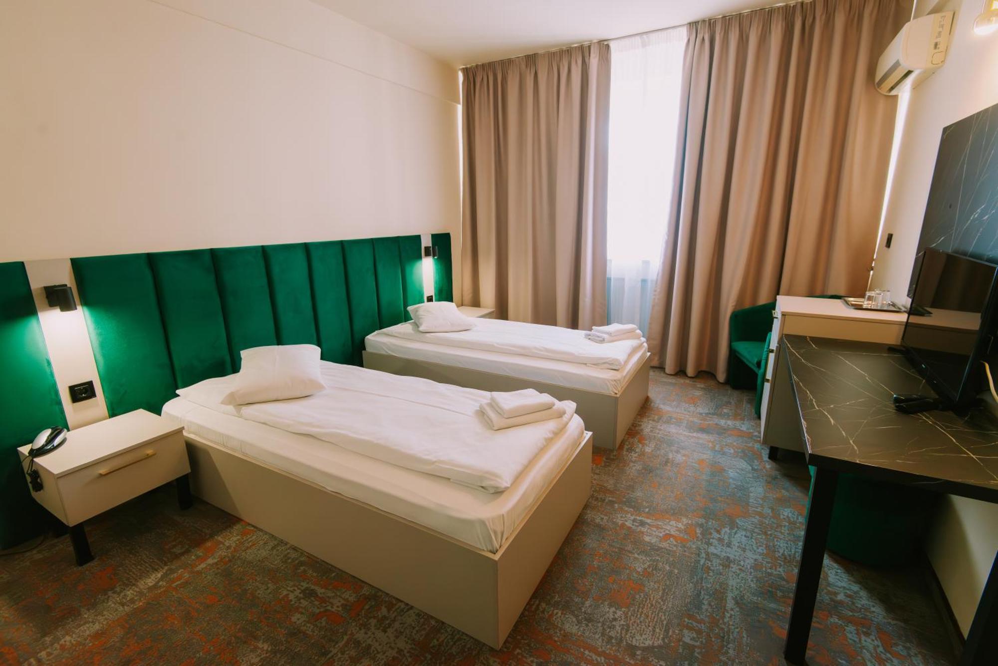 Hotel Victoria Cluj-Napoca Exteriör bild