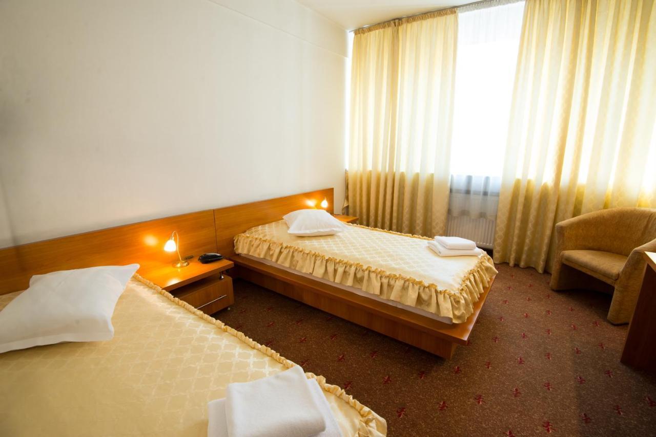 Hotel Victoria Cluj-Napoca Exteriör bild